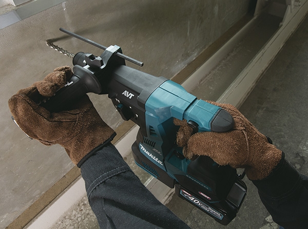Perforateur burineur SDS+ 40V + 2 batteries 2,5 Ah et un chargeur rapide. HR004GD201 Makita