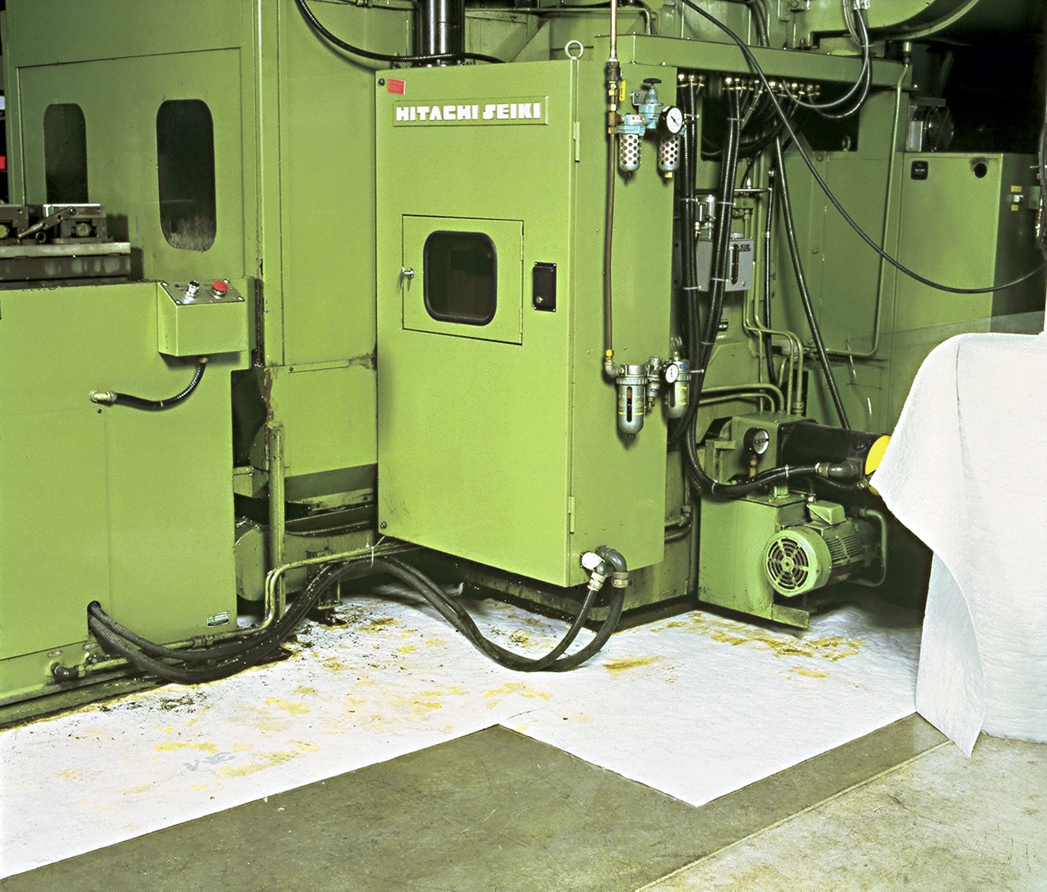 Absorbant pour la maintenance industrielle - Carton de 1 rouleau 3M Protection