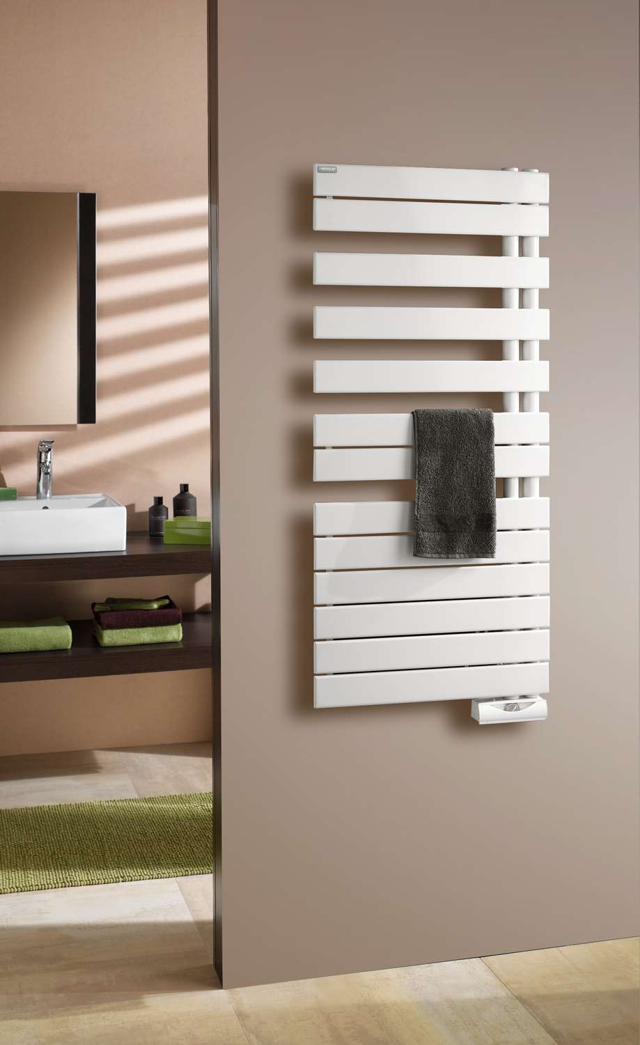 Sèche-serviettes électrique Fassane spa connecté - Asymétrique mât à droite Acova