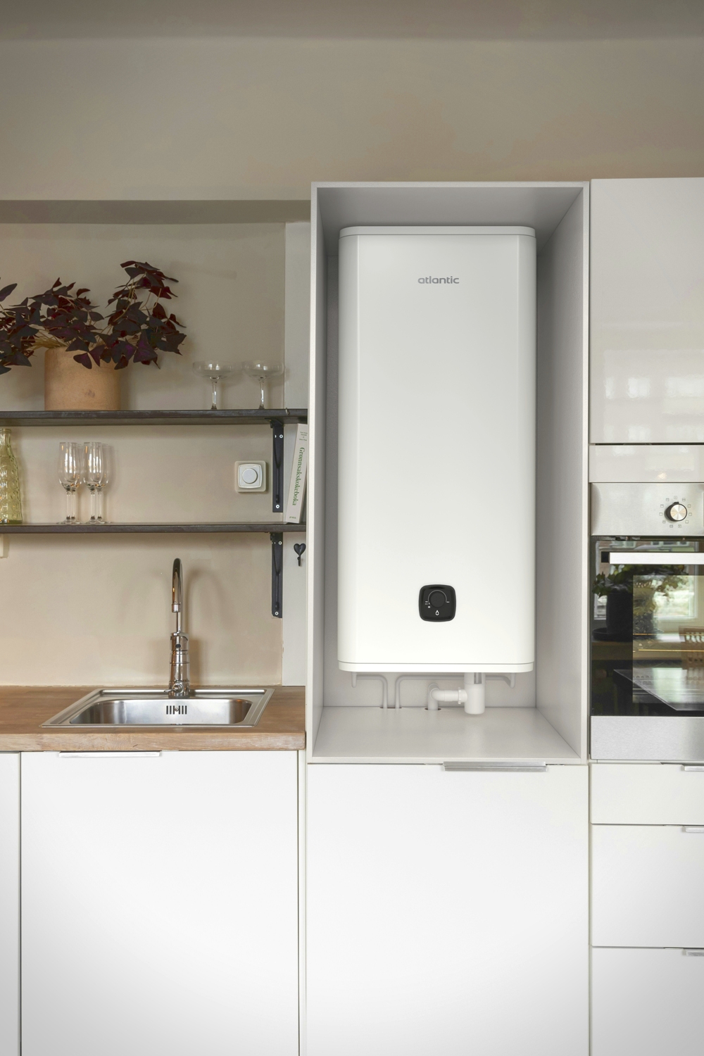 Chauffe-eau électrique blindé vertical mural Primaveo Atlantic