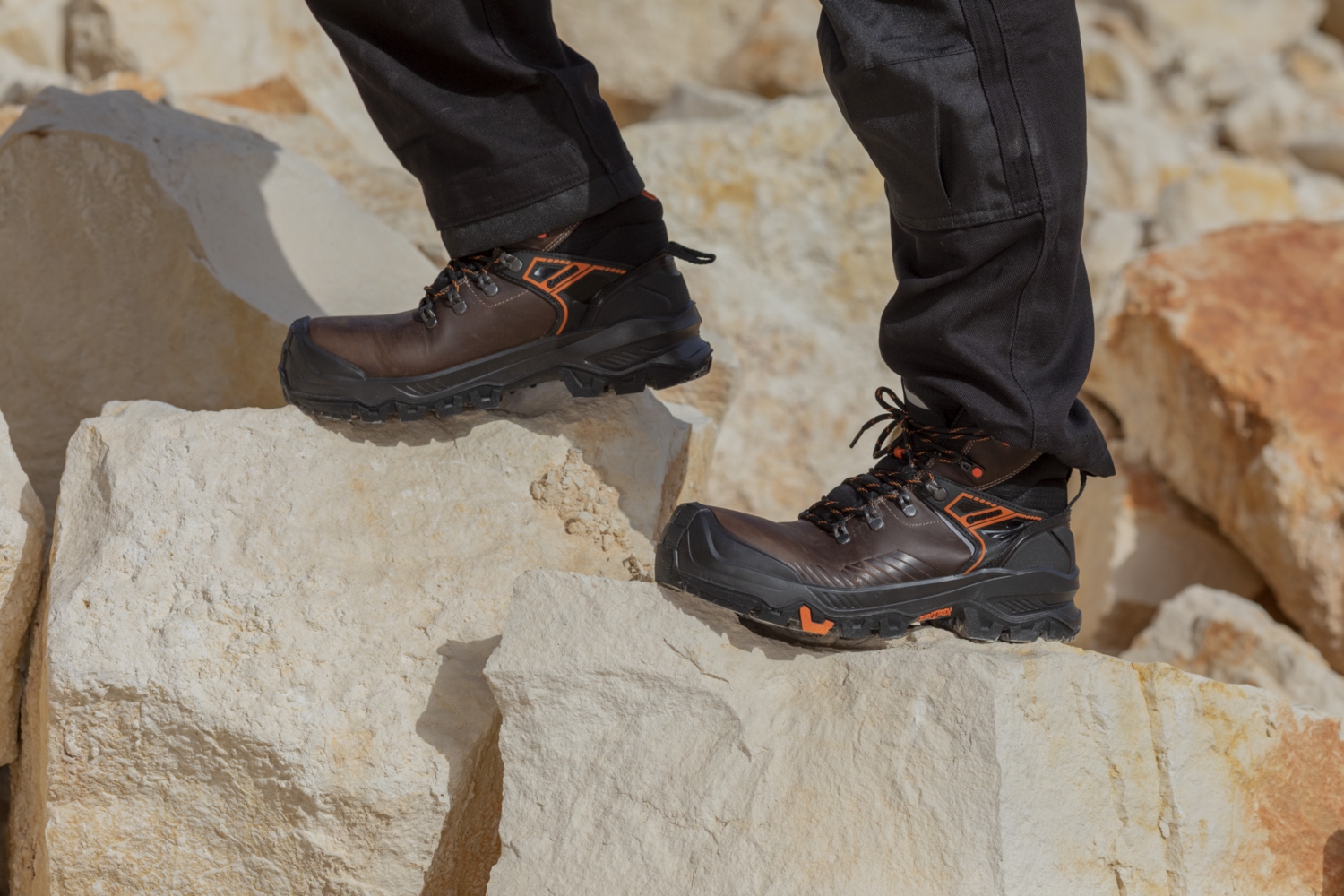Chaussures de sécurité hautes T-WALL - S3 HRO HI CI SRC Base Protection