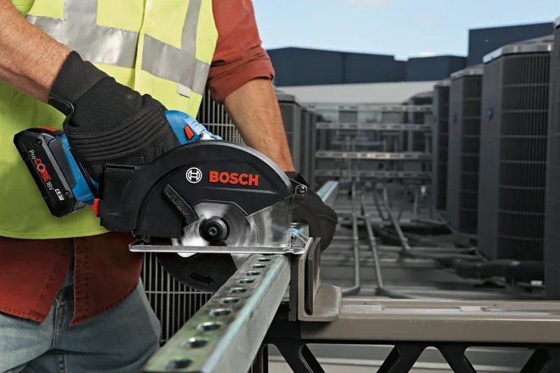 Scie circulaire GKM 18V 50 solo Bosch Professional