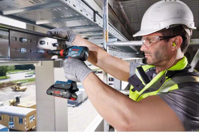Boulonneuse et visseuse à chocs 18 V solo couple maxi 210 Nm Bosch Professional
