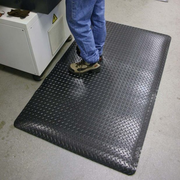 Tapis anti-fatigue Deckplate Coba Plastics Ltd