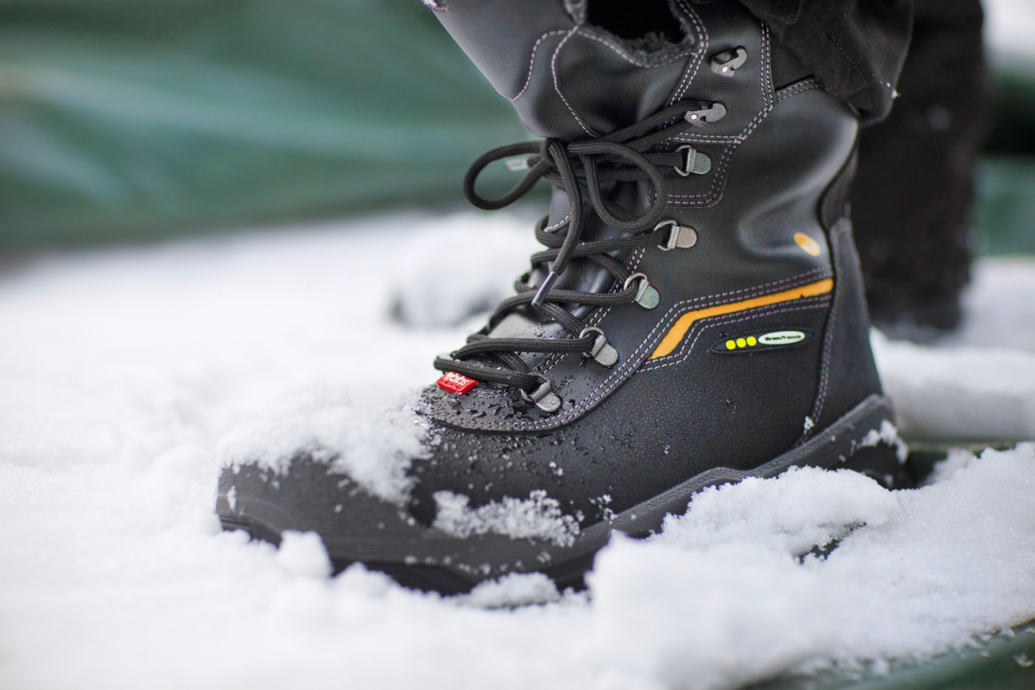 Chaussures de sécurité hautes protection thermique Icetrack 1808 - S3 CI HRO ESD SRC Jalas