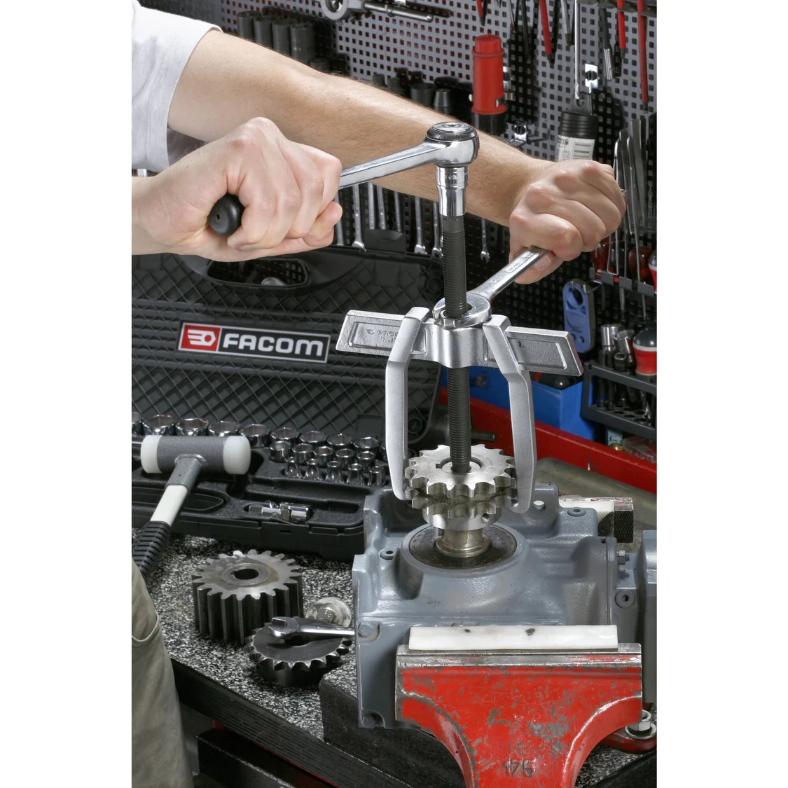 Extracteur 2 griffes coulissantes U.232-65 Facom