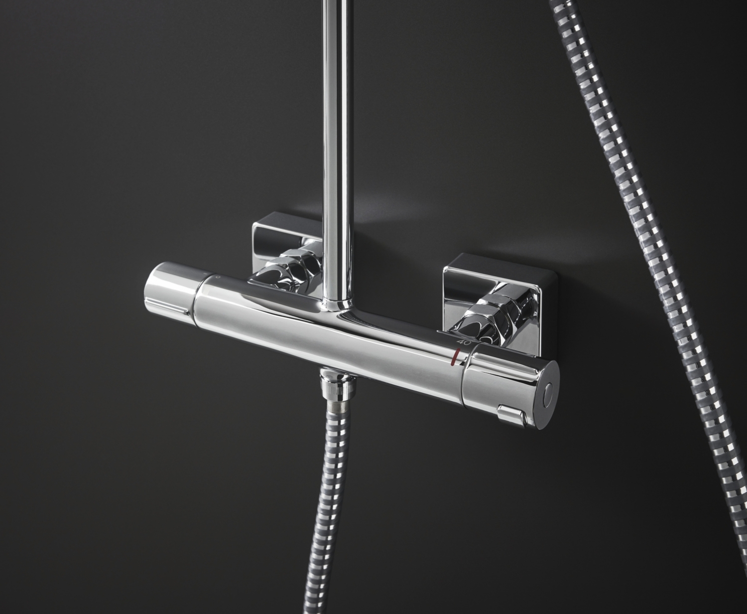 Colonne de douche thermostatique Vernis Shape EcoSmart Hansgrohe