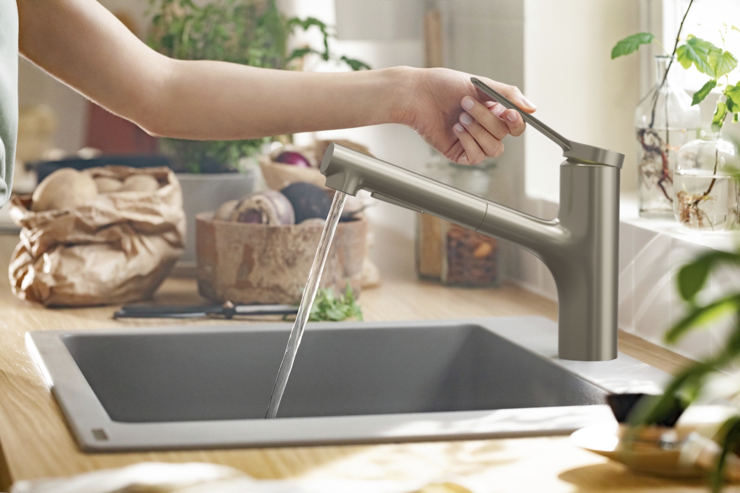 Mitigeur évier Zesis M33 150 2 jets - Avec douchette extractible Hansgrohe