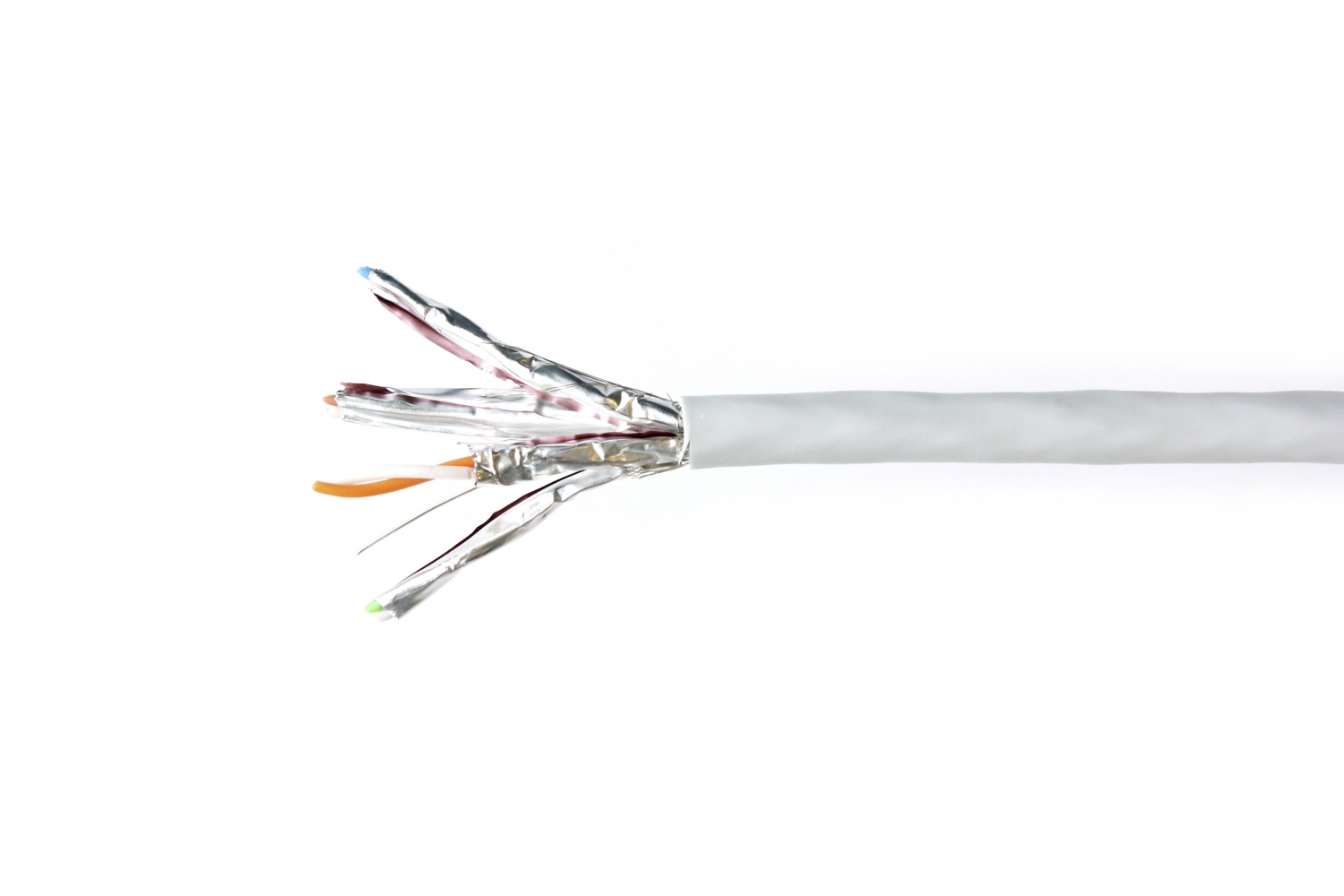 Câble réseau informatique