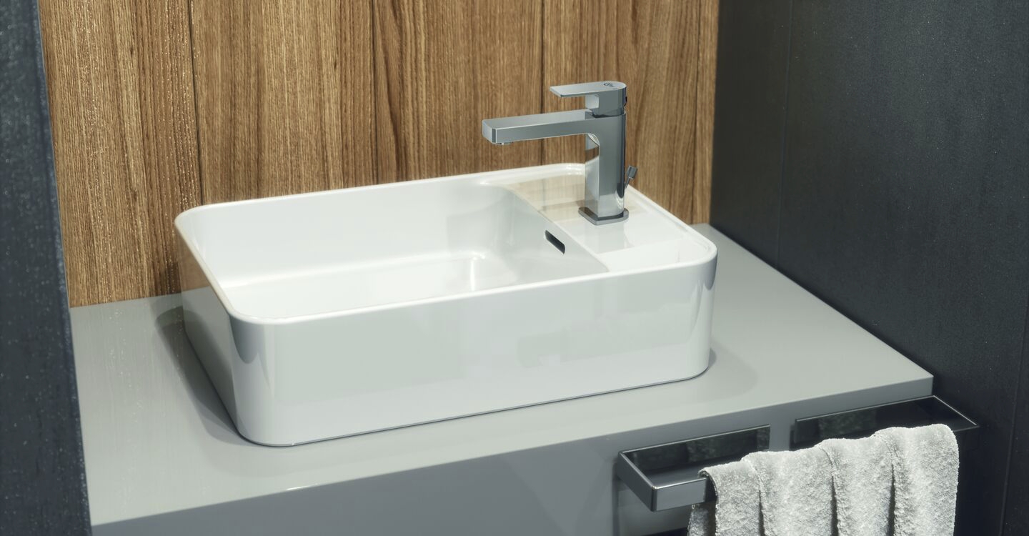 Lave-mains Strada II - Cuve à gauche Ideal Standard