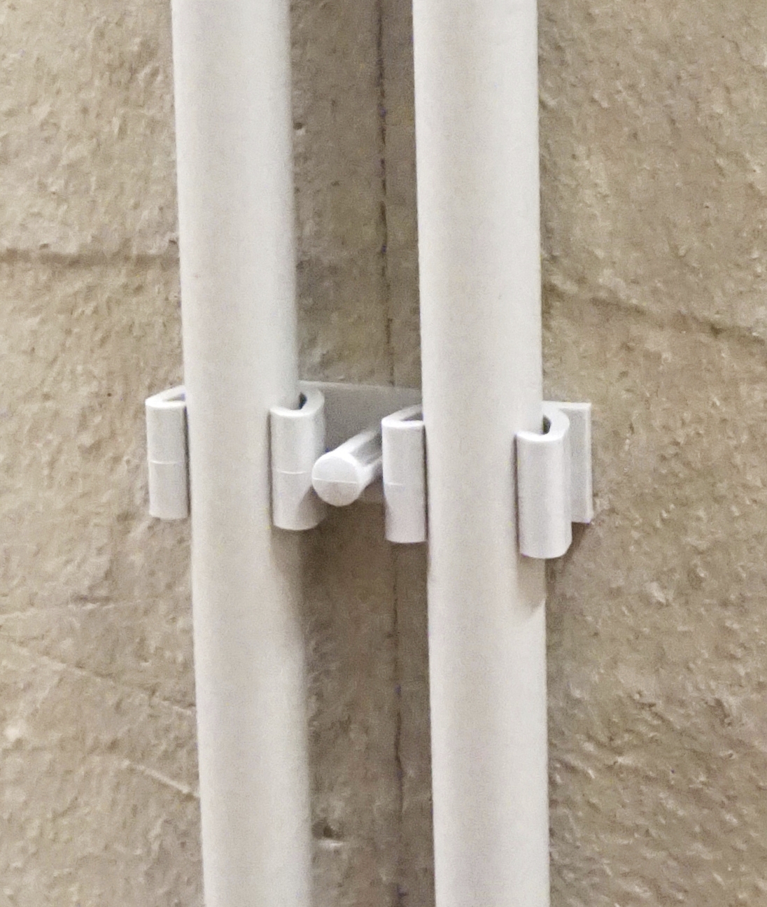 Collier de fixation Fix-Ring pour tubes IRO et gaines ICT gris ING Fixations