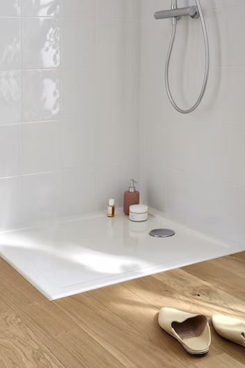 Receveur extra-plat Kyreo rectangulaire à poser ou à encastrer bonde largueur Jacob Delafon