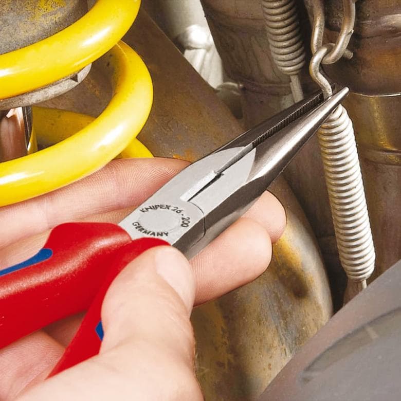Pince demi-ronde avec tranchant - bec coudé 2622200 Knipex