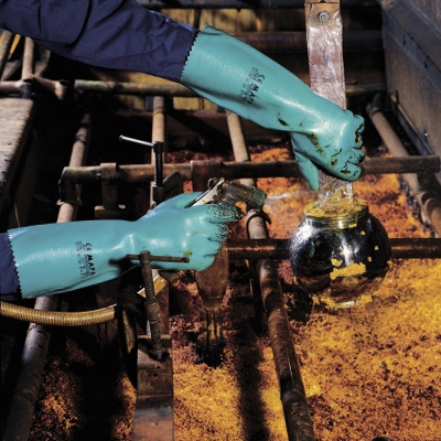 Gants de protection chimique Ultranitril 377 Mapa Professional