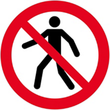  Panneau d'interdiction "Interdit aux piétons" 