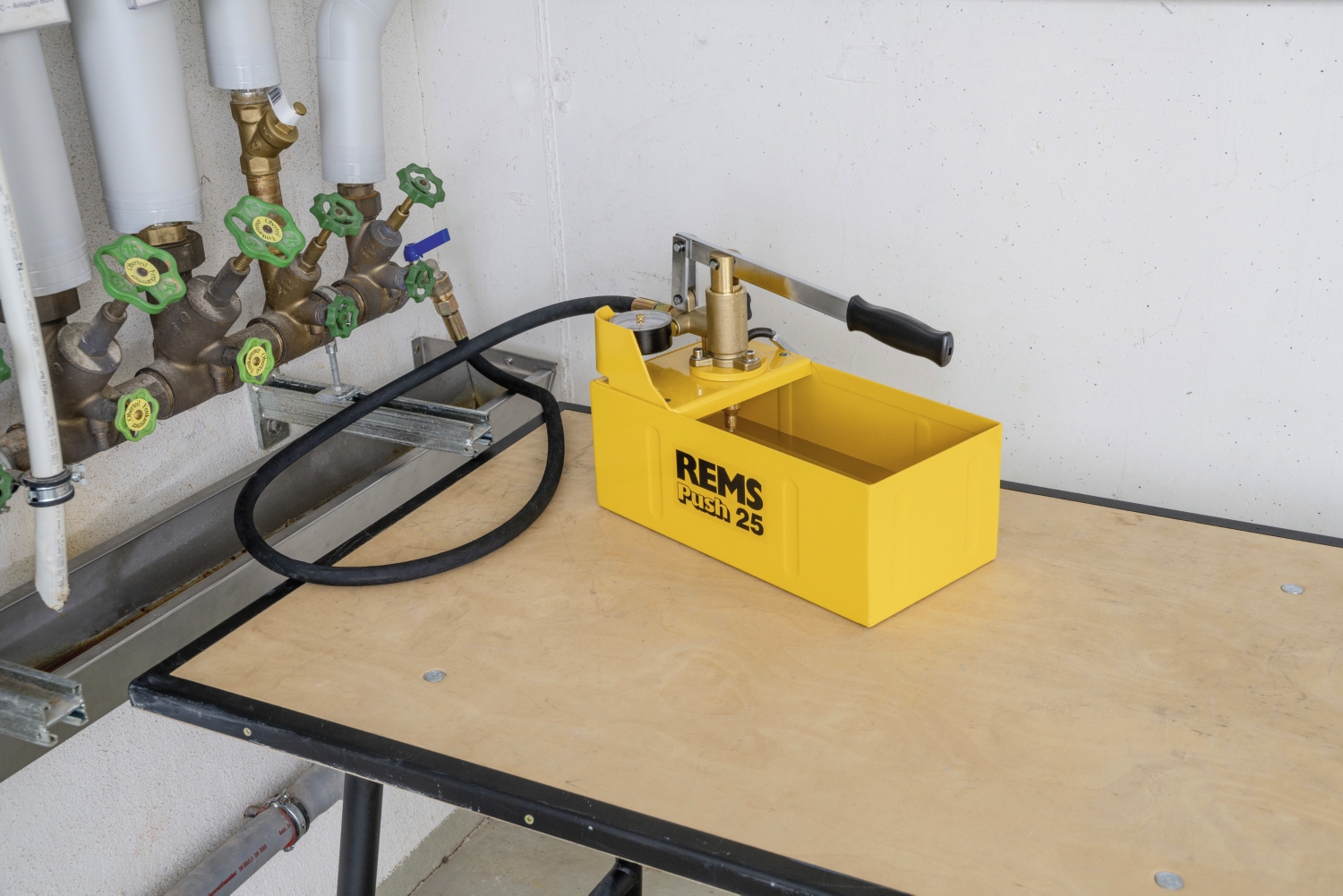 Pompe d'épreuve manuelle Push 25 Rems