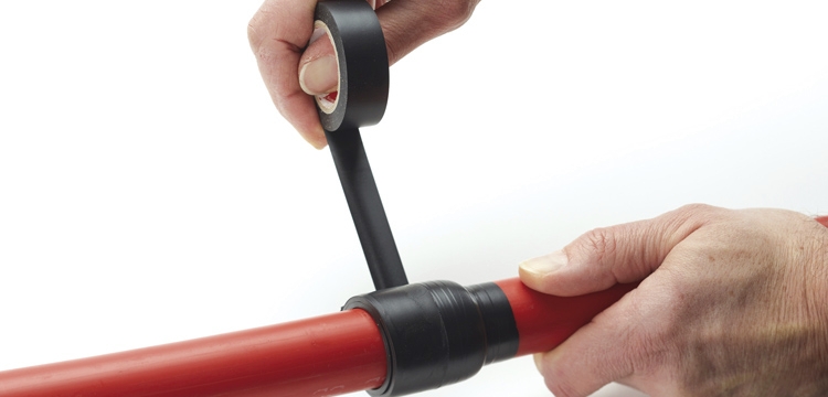 Adhésif vinyle plastifié 2705 largeur 19 mm Noir Scapa