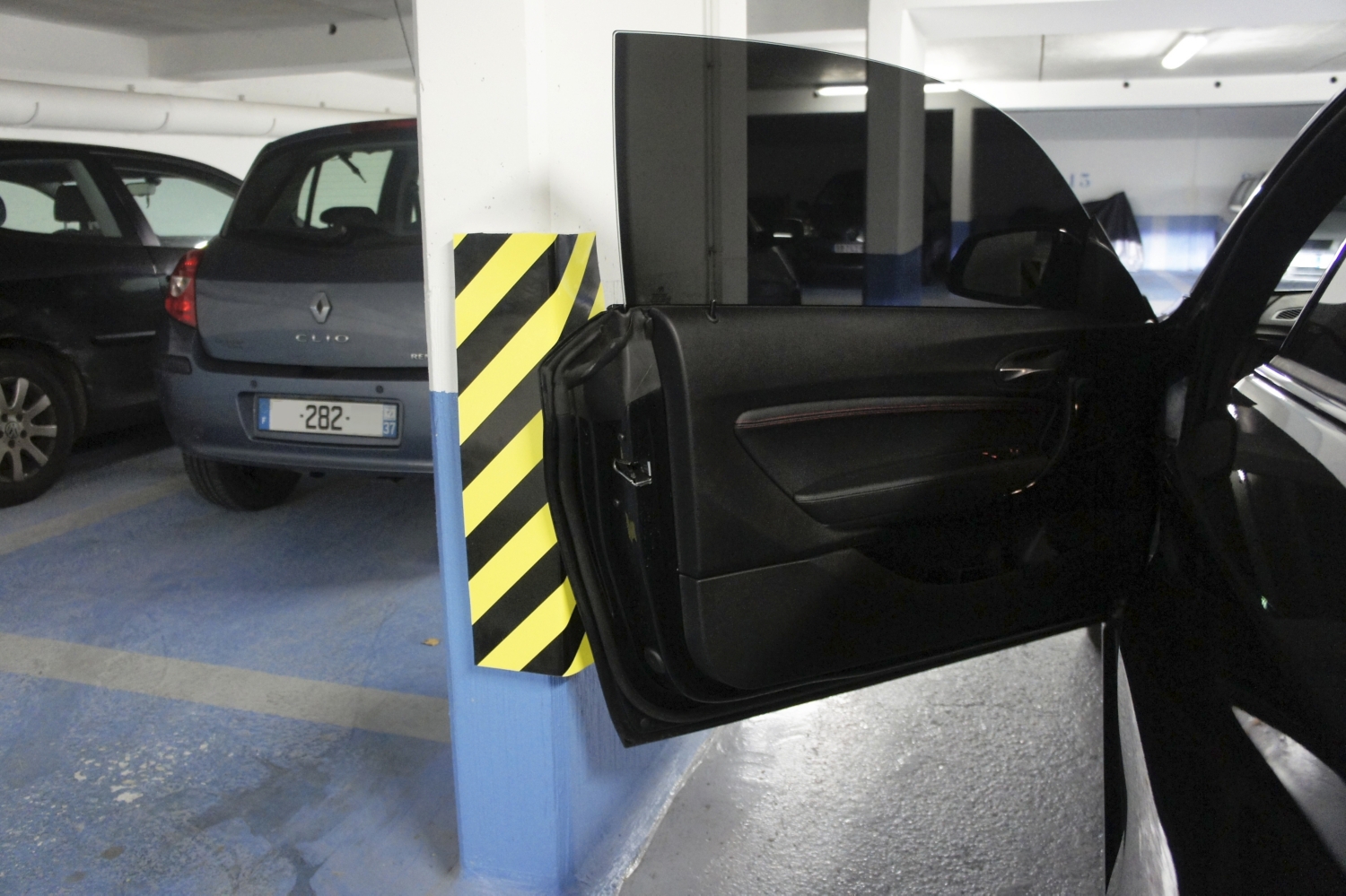 Protection d'angle murale adhésive PU 7325 NJ Viso